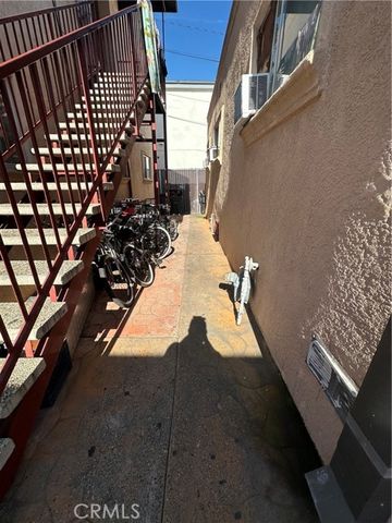 1640 Locust, Long Beach, CA 90813