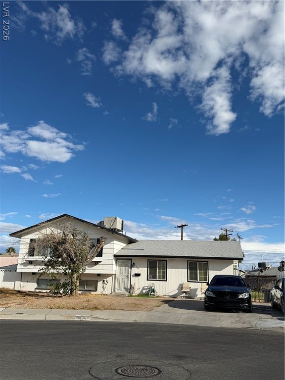 304 Fox Circle, Las Vegas, NV 89107 — exterior