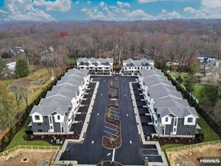 147 Central Avenue 13, Old Tappan, NJ 07675