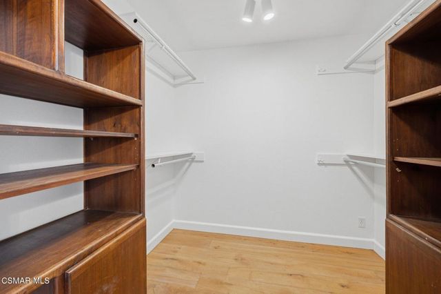 5844 Conifer Street, Oak Park, CA 91377