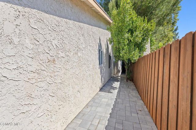 5844 Conifer Street, Oak Park, CA 91377