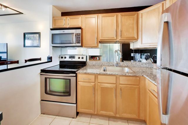 88 W Schiller Street 2903L, Chicago, IL 60610