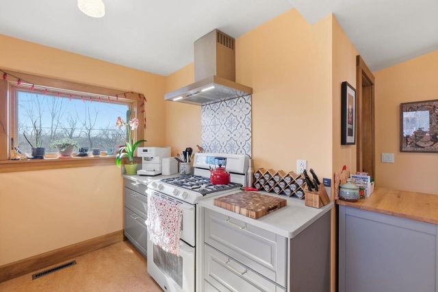 415 2nd Avenue, Baraboo, WI 53913