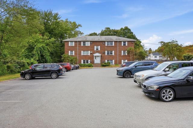 48 Great Rd 18, Acton, MA 01720