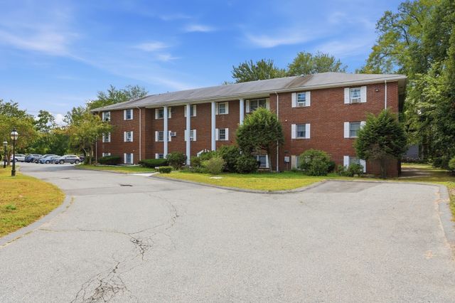 48 Great Rd 18, Acton, MA 01720