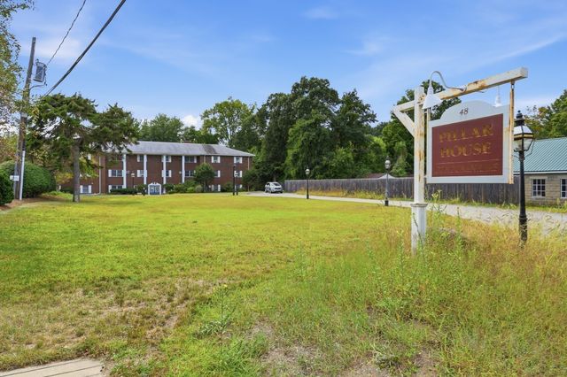 48 Great Rd 18, Acton, MA 01720