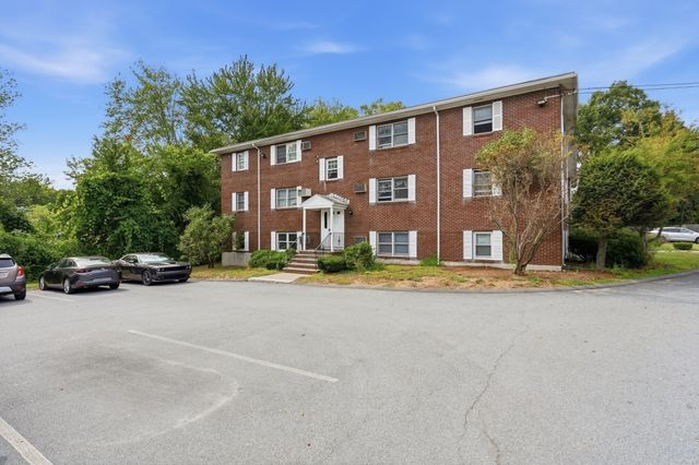 48 Great Rd 18, Acton, MA 01720