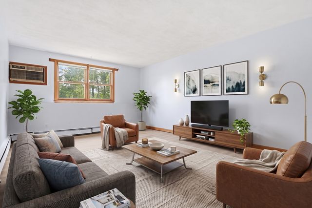 48 Great Rd 18, Acton, MA 01720