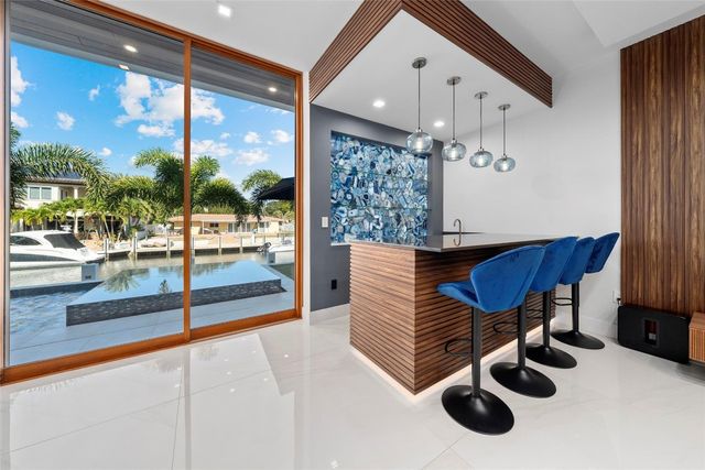 2631 NE 48th Court, Lighthouse Point, FL 33064