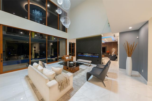 2631 NE 48th Court, Lighthouse Point, FL 33064