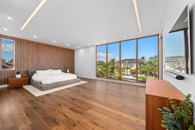 2631 NE 48th Court, Lighthouse Point, FL 33064