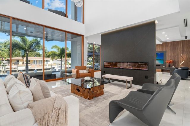 2631 NE 48th Court, Lighthouse Point, FL 33064