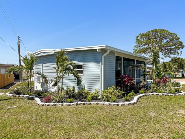 5141 OAKLAND HILLS AVENUE, Sarasota, FL 34234