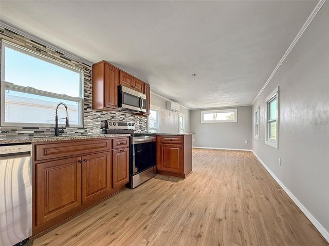 5141 OAKLAND HILLS AVENUE, Sarasota, FL 34234