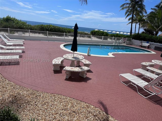 3424 SE 12th St F5, Pompano Beach, FL 33062
