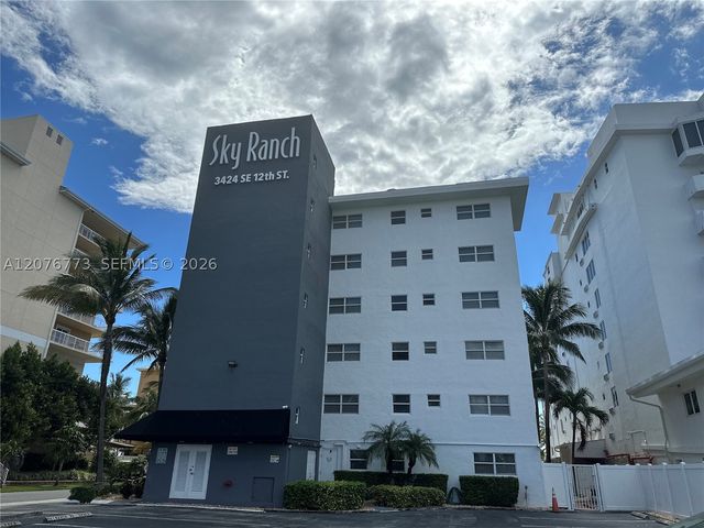 3424 SE 12th St F5, Pompano Beach, FL 33062