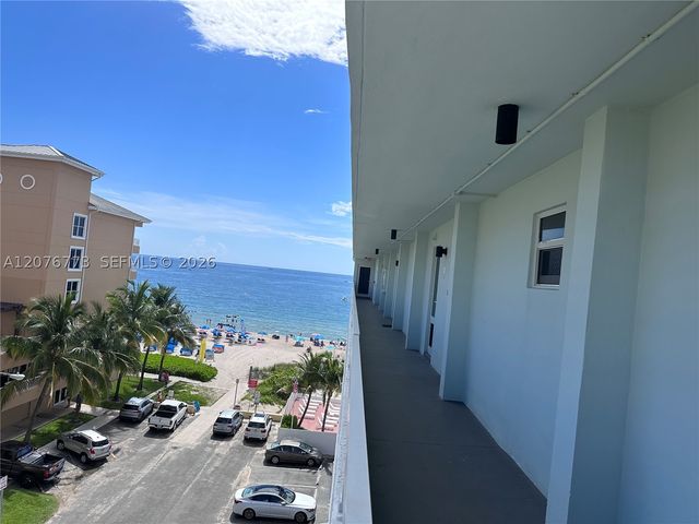 3424 SE 12th St F5, Pompano Beach, FL 33062