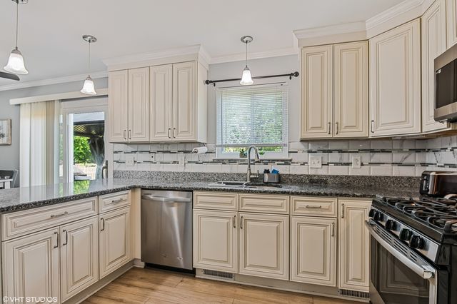 13653 S Jane Circle, Plainfield, IL 60544