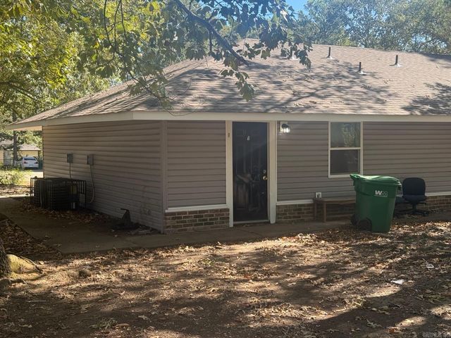 6013 Windham Avenue, White Hall, AR 71602