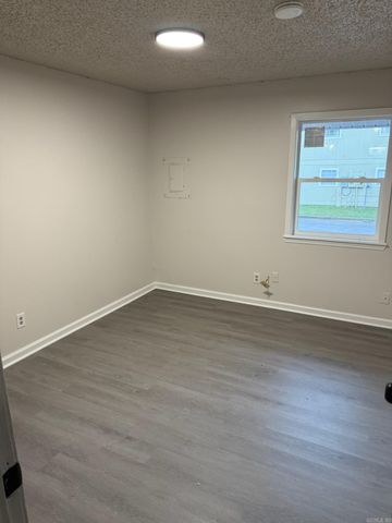 6013 Windham Avenue, White Hall, AR 71602