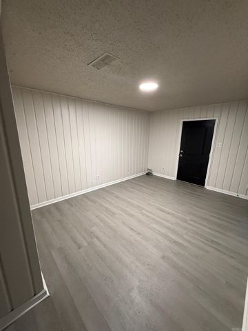 6013 Windham Avenue, White Hall, AR 71602