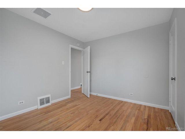 2208 Hanover St, Aurora, CO 80010