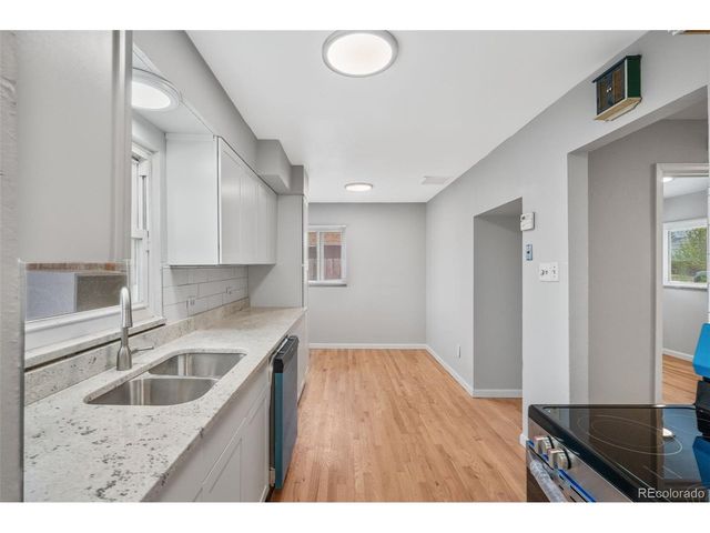 2208 Hanover St, Aurora, CO 80010