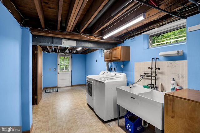 148 WESTOVER DR, Cherry Hill, NJ 08034