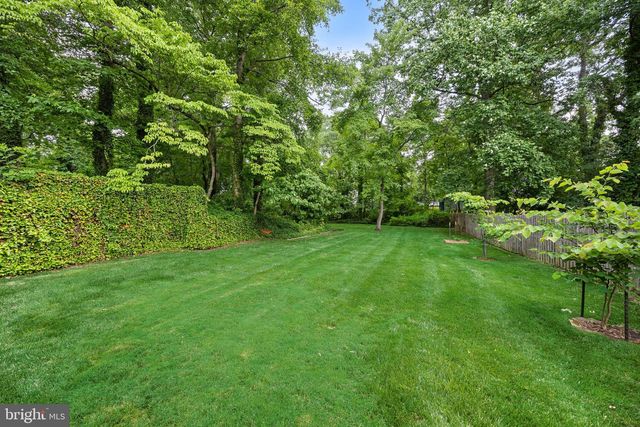 148 WESTOVER DR, Cherry Hill, NJ 08034