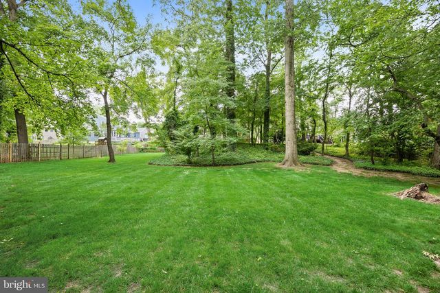 148 WESTOVER DR, Cherry Hill, NJ 08034