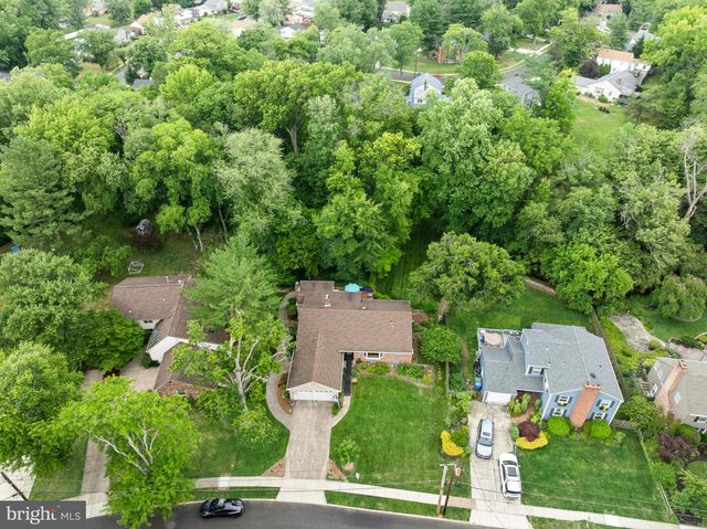 148 WESTOVER DR, Cherry Hill, NJ 08034