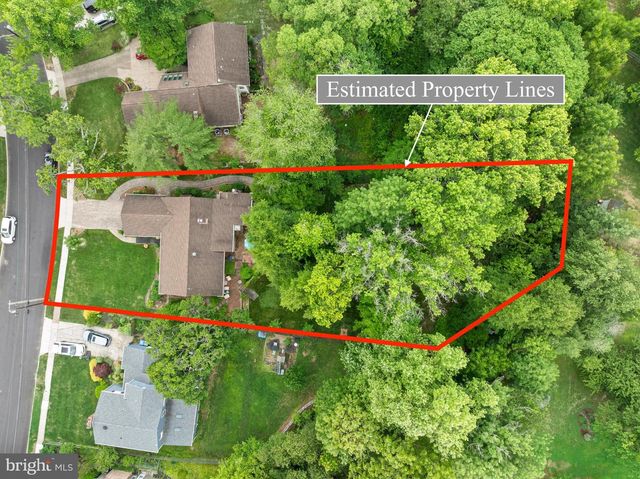148 WESTOVER DR, Cherry Hill, NJ 08034