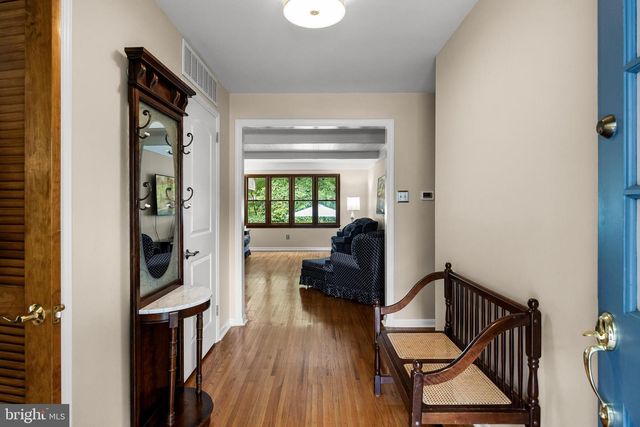 148 WESTOVER DR, Cherry Hill, NJ 08034