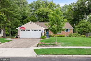 148 WESTOVER DR, Cherry Hill, NJ 08034
