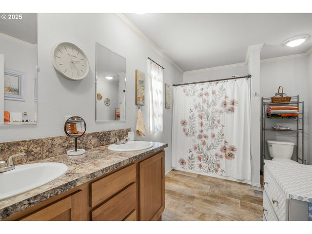 10701 Se HIGHWAY 212 M3, Clackamas, OR 97015