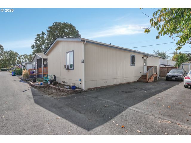 10701 Se HIGHWAY 212 M3, Clackamas, OR 97015