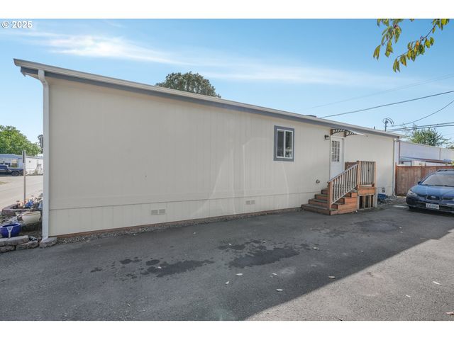 10701 Se HIGHWAY 212 M3, Clackamas, OR 97015