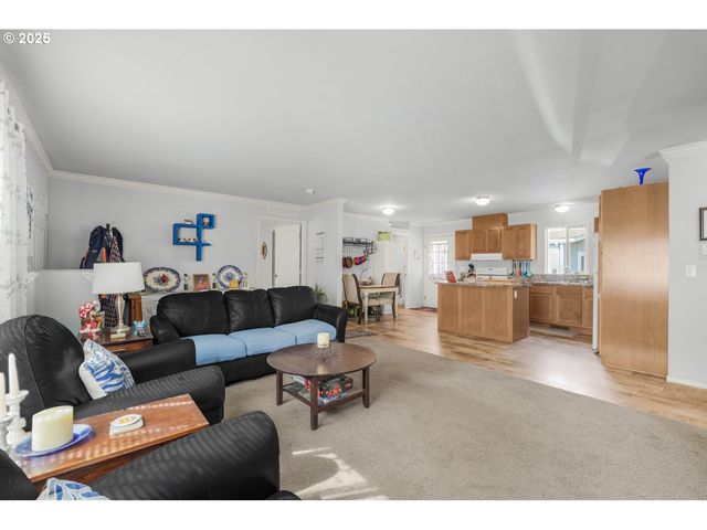 10701 Se HIGHWAY 212 M3, Clackamas, OR 97015