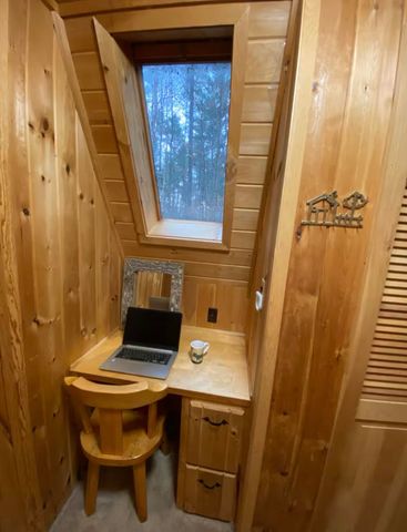 87 Spruce Lane, Jay, NY 12941