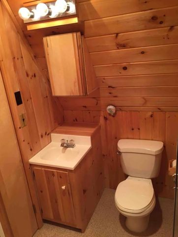 87 Spruce Lane, Jay, NY 12941