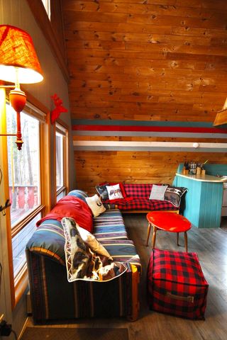 87 Spruce Lane, Jay, NY 12941