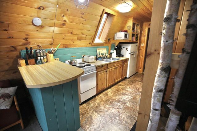 87 Spruce Lane, Jay, NY 12941