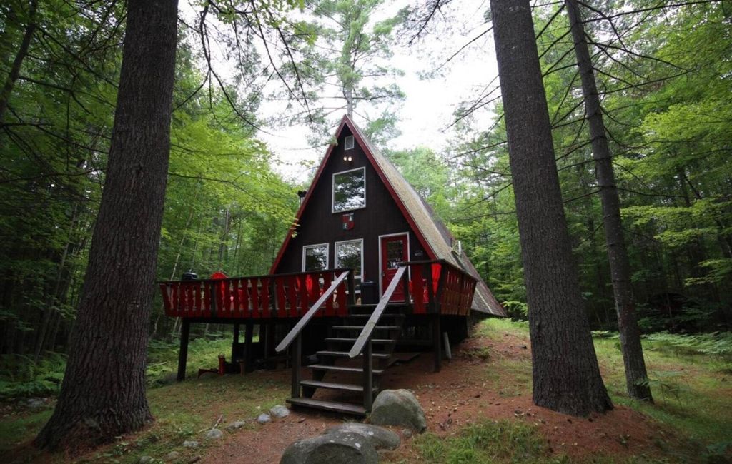 87 Spruce Lane, Jay, NY 12941