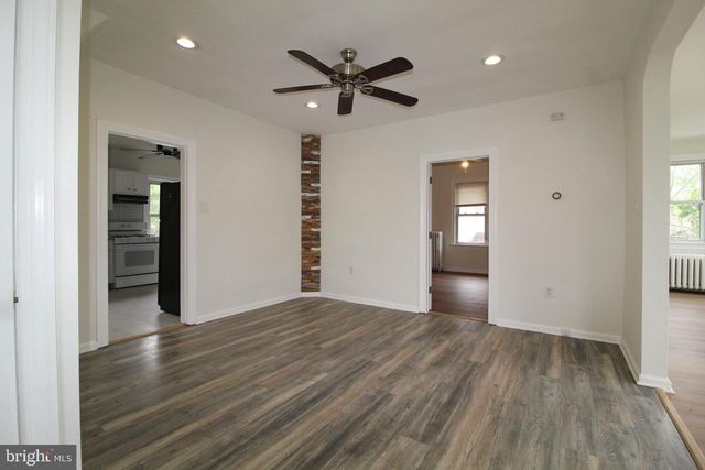 126 NEWTON AVE, Oaklyn, NJ 08107