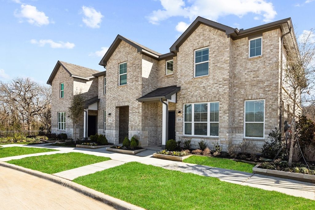 251 Territory Trail 20, Fort Worth, TX 76120