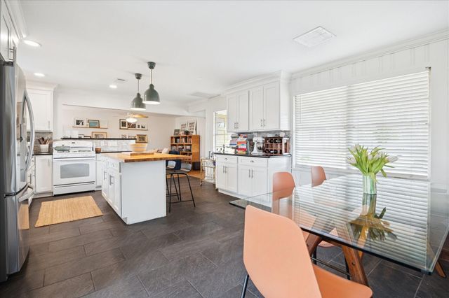 4710 De Milo Drive, Houston, TX 77092