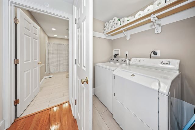 11 Ariel Road, Woodbridge, CT 06525