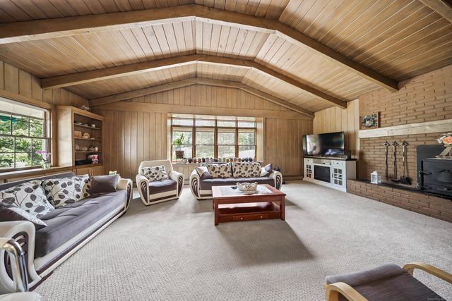 11 Ariel Road, Woodbridge, CT 06525