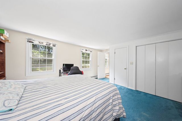 11 Ariel Road, Woodbridge, CT 06525