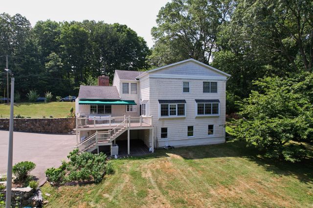 11 Ariel Road, Woodbridge, CT 06525